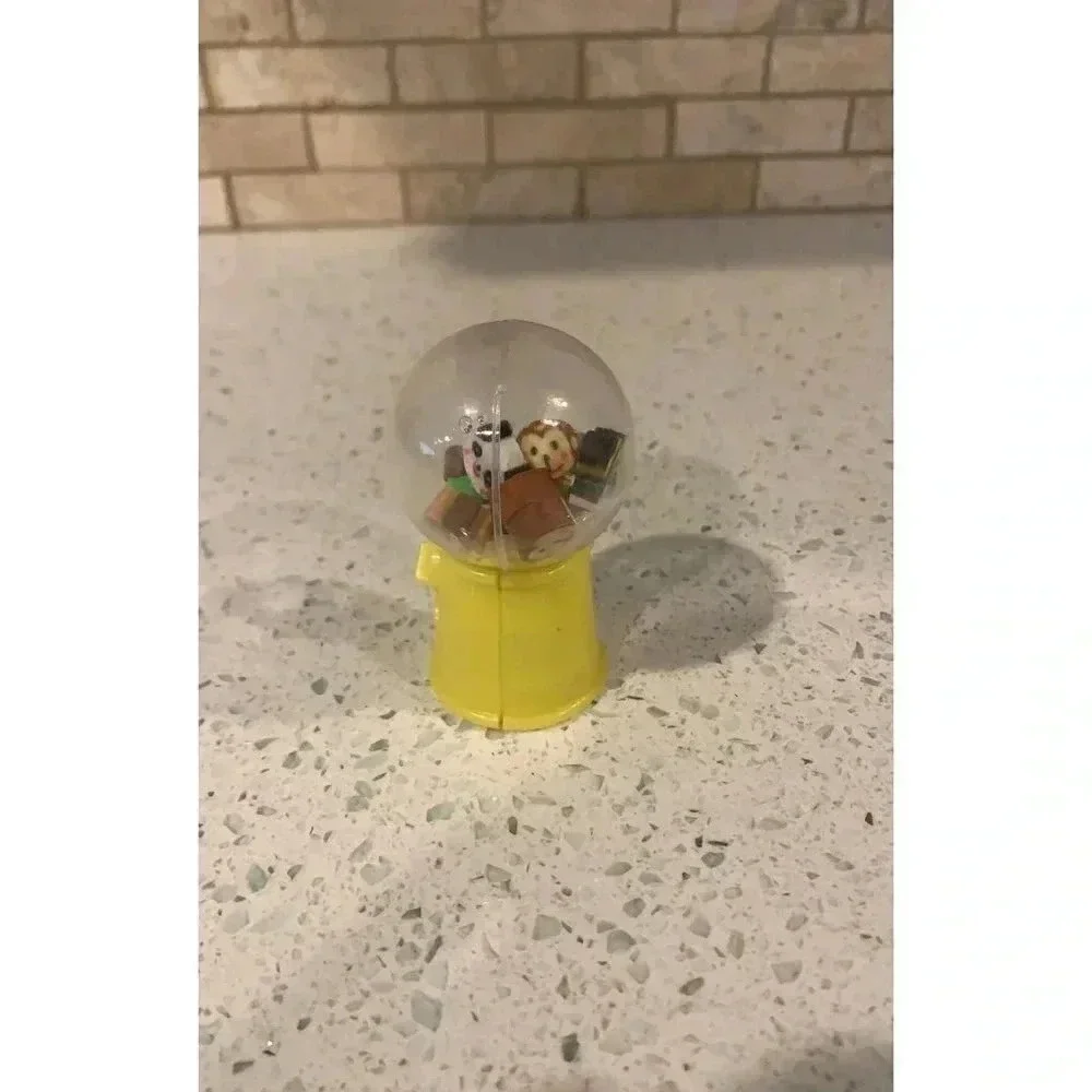NUOBESTY gum ball eraser set ‎    Bq
